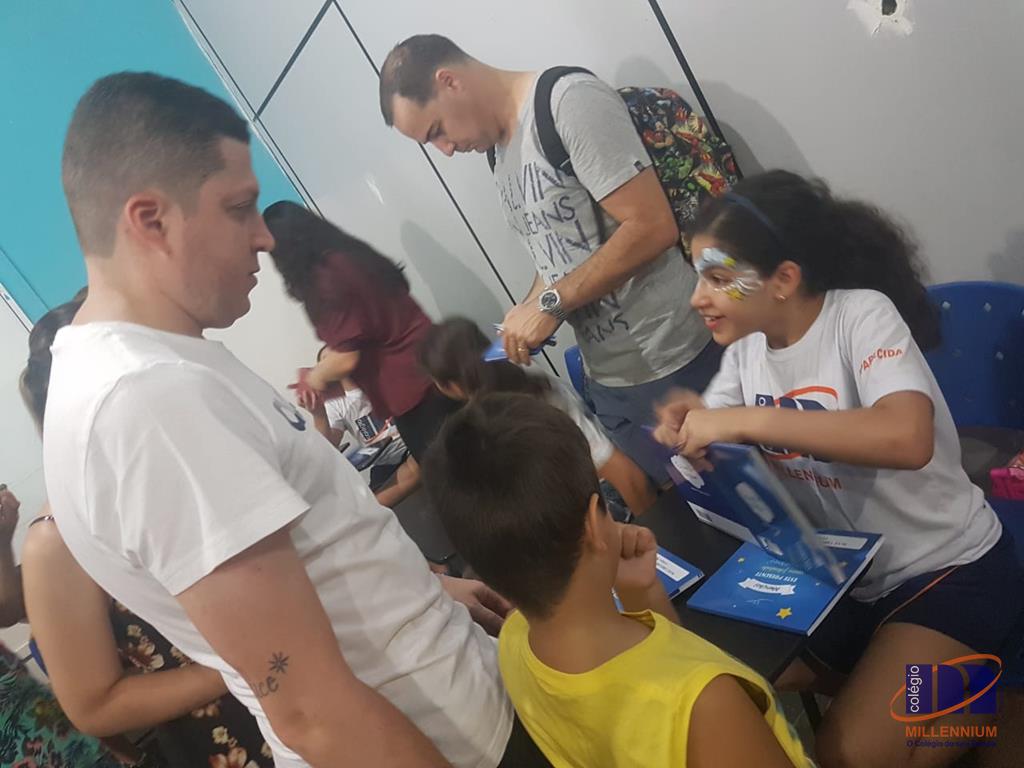 2-noite-magica-de-autografos-no-colegio-millennium-05