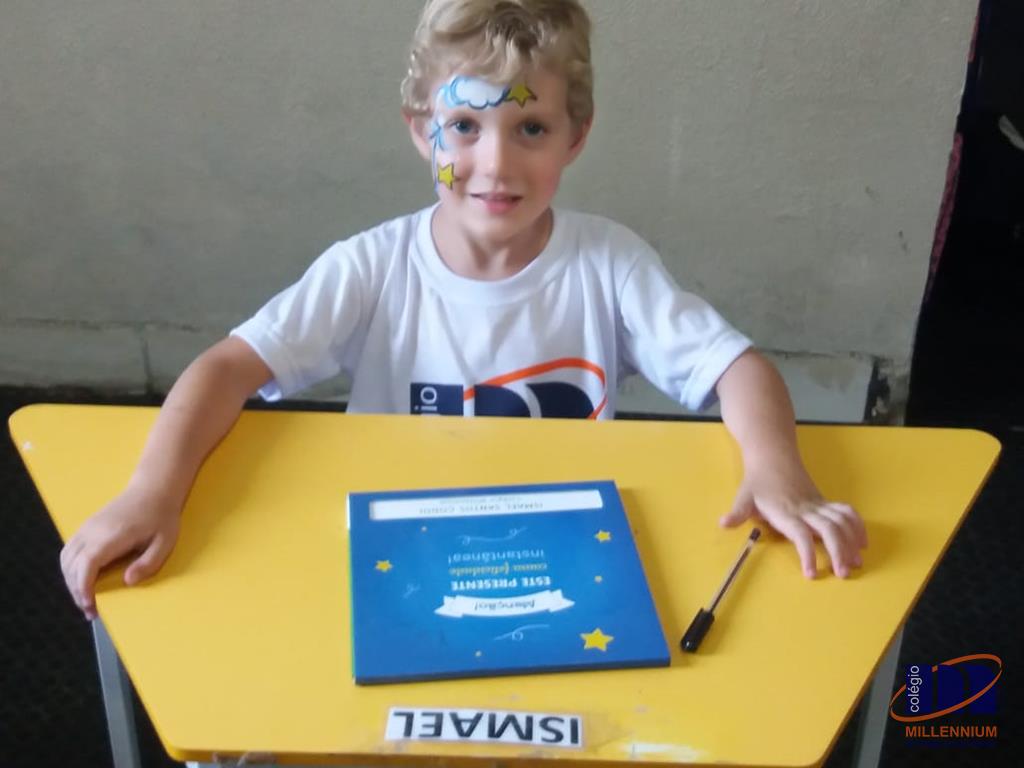 2-noite-magica-de-autografos-no-colegio-millennium-103