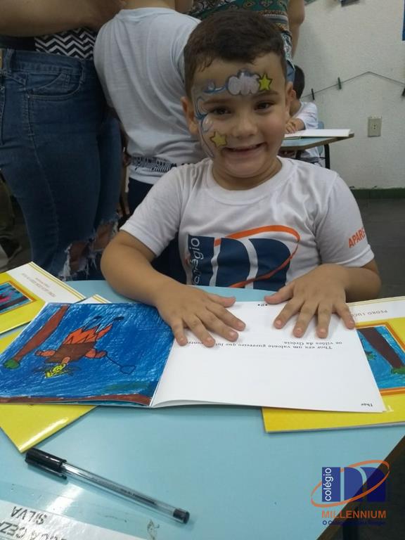 2-noite-magica-de-autografos-no-colegio-millennium-105