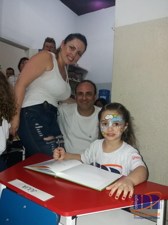 2-noite-magica-de-autografos-no-colegio-millennium-140