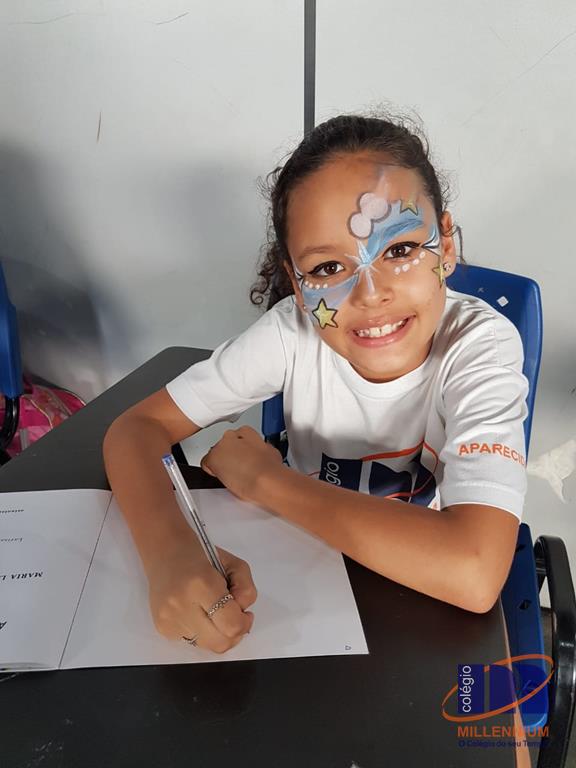 2-noite-magica-de-autografos-no-colegio-millennium-148