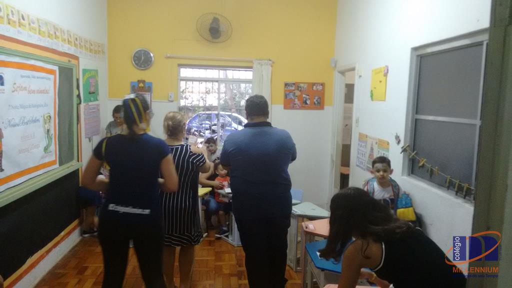 2-noite-magica-de-autografos-no-colegio-millennium-152