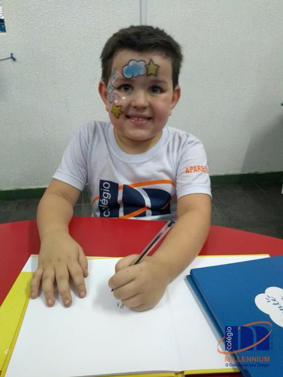 2-noite-magica-de-autografos-no-colegio-millennium-154