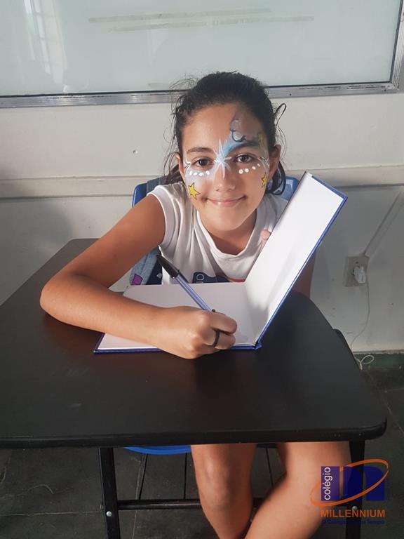 2-noite-magica-de-autografos-no-colegio-millennium-155