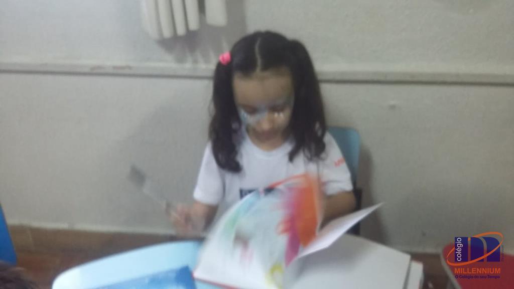 2-noite-magica-de-autografos-no-colegio-millennium-178