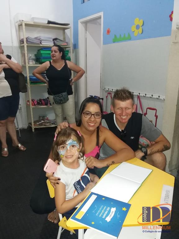 2-noite-magica-de-autografos-no-colegio-millennium-18