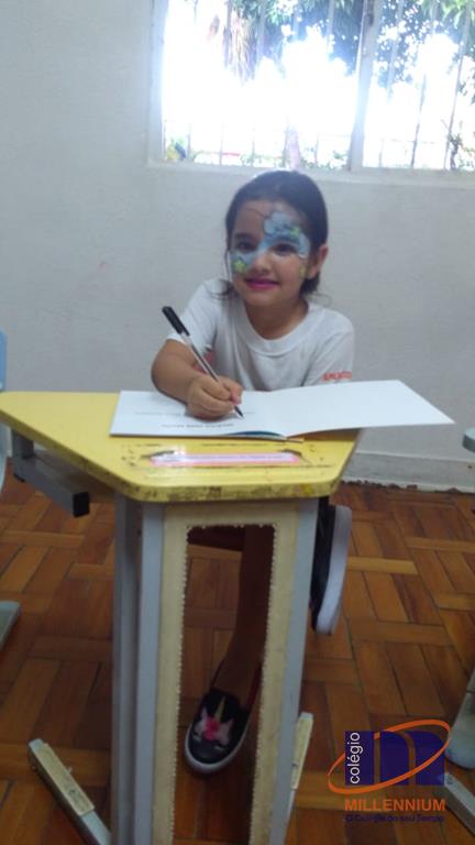 2-noite-magica-de-autografos-no-colegio-millennium-180