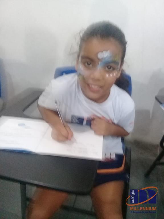 2-noite-magica-de-autografos-no-colegio-millennium-183