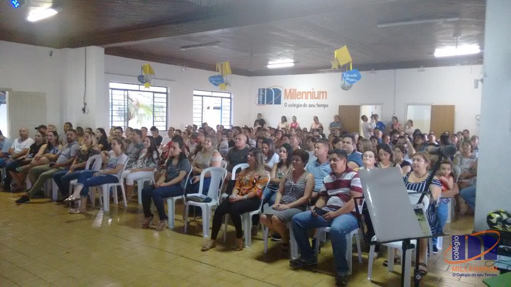 2-noite-magica-de-autografos-no-colegio-millennium-208