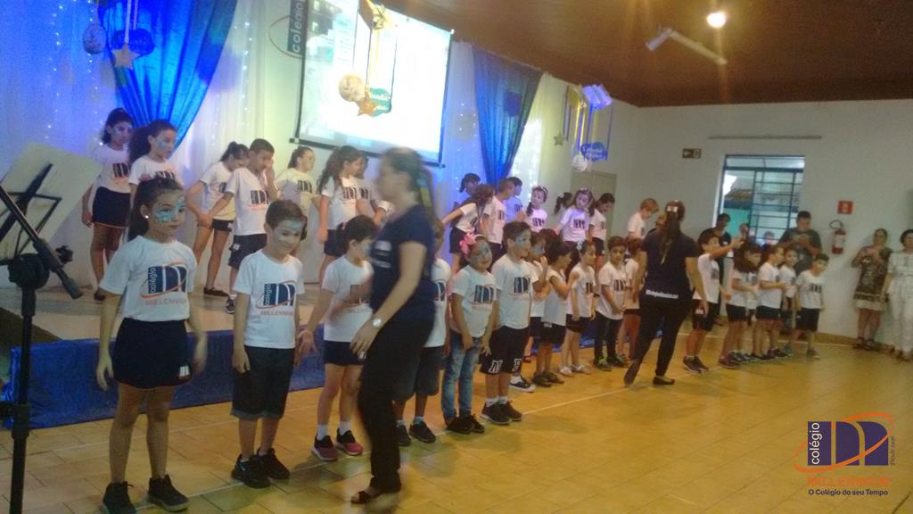 2-noite-magica-de-autografos-no-colegio-millennium-213