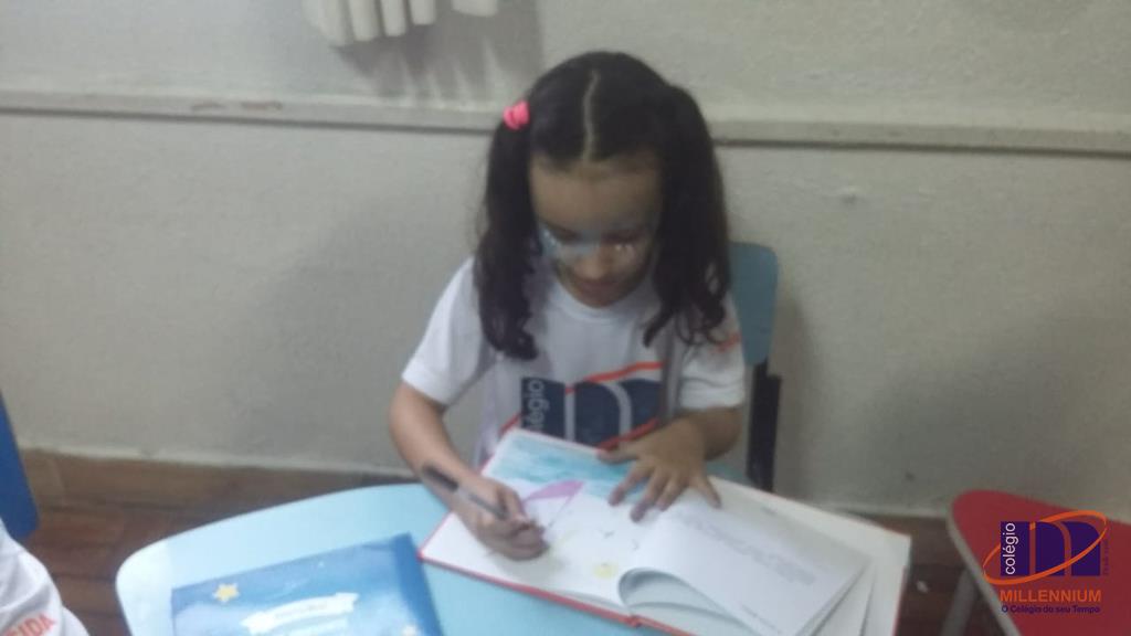 2-noite-magica-de-autografos-no-colegio-millennium-227