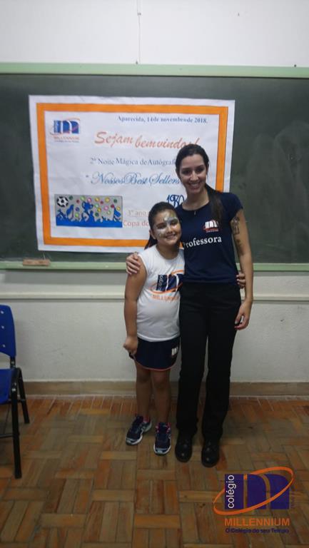 2-noite-magica-de-autografos-no-colegio-millennium-25