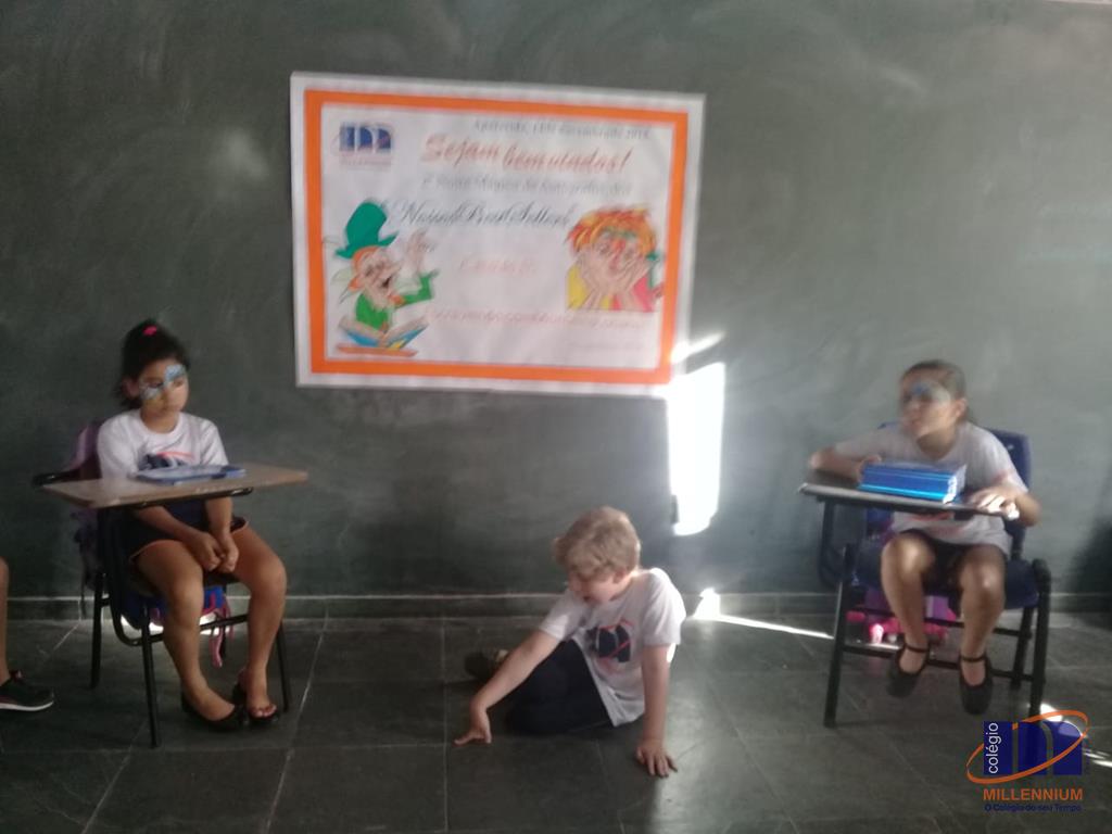 2-noite-magica-de-autografos-no-colegio-millennium-257