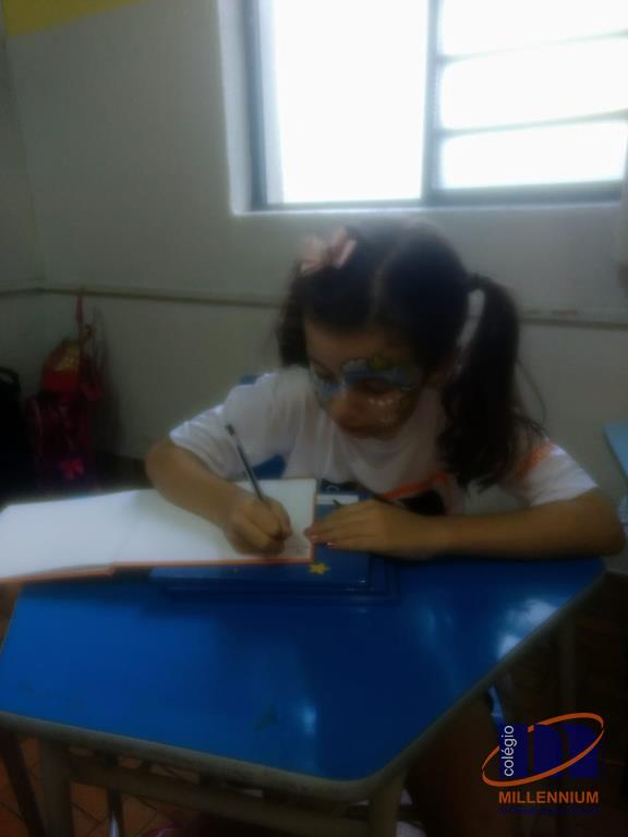 2-noite-magica-de-autografos-no-colegio-millennium-261