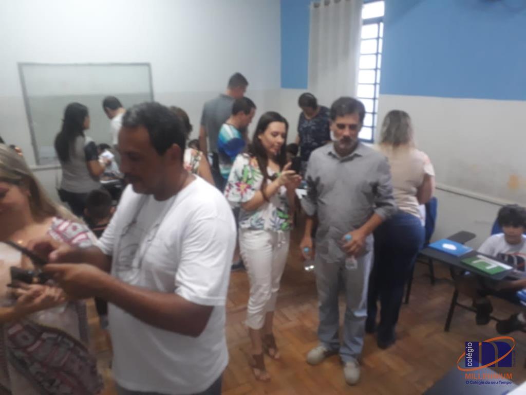 2-noite-magica-de-autografos-no-colegio-millennium-312