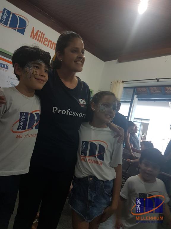 2-noite-magica-de-autografos-no-colegio-millennium-325