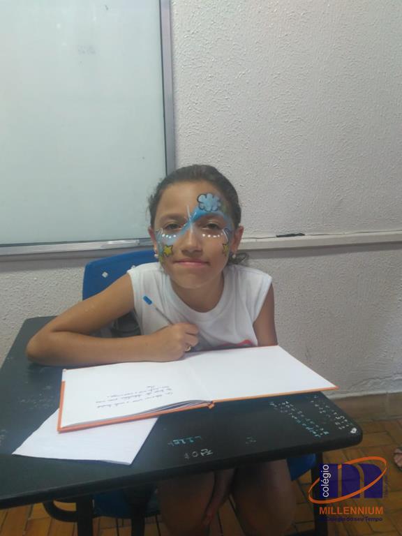 2-noite-magica-de-autografos-no-colegio-millennium-335