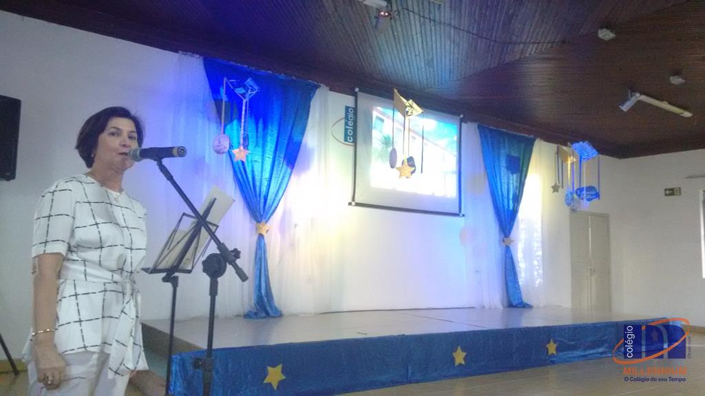 2-noite-magica-de-autografos-no-colegio-millennium-346