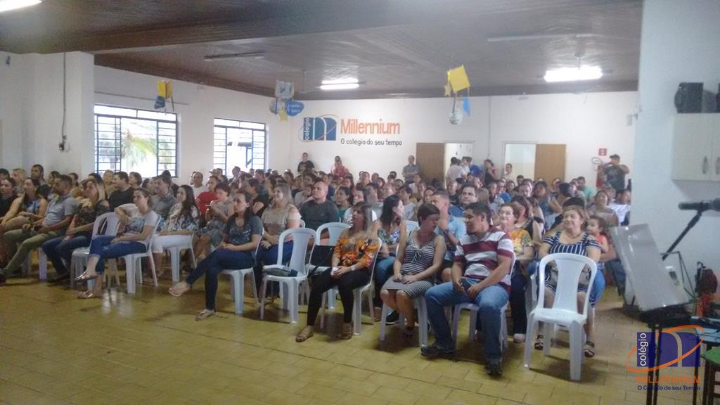 2-noite-magica-de-autografos-no-colegio-millennium-355