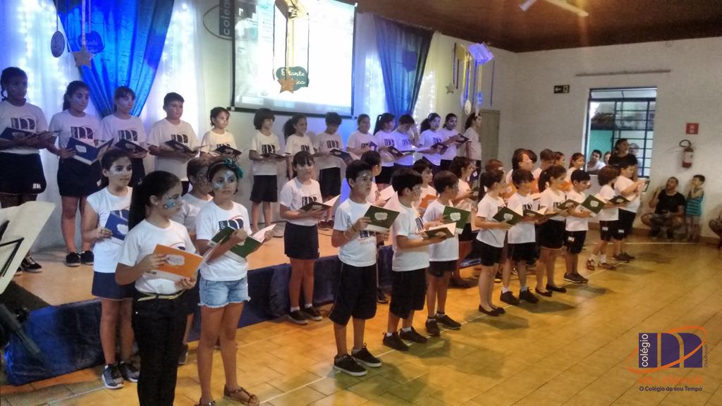 2-noite-magica-de-autografos-no-colegio-millennium-391