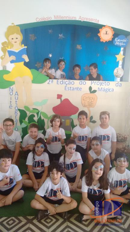 2-noite-magica-de-autografos-no-colegio-millennium-398