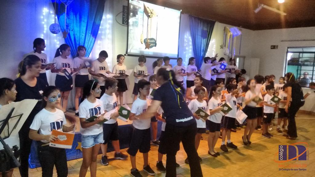 2-noite-magica-de-autografos-no-colegio-millennium-400