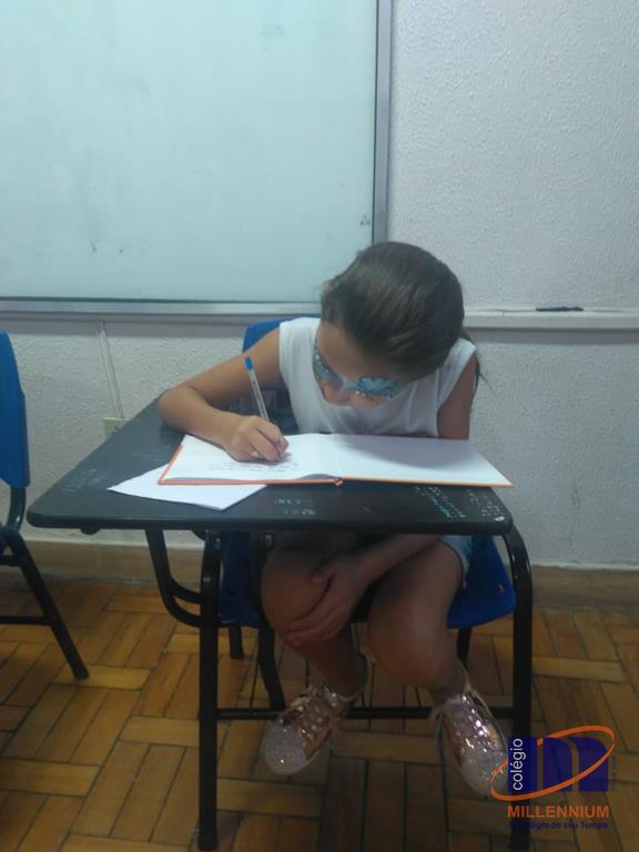 2-noite-magica-de-autografos-no-colegio-millennium-405
