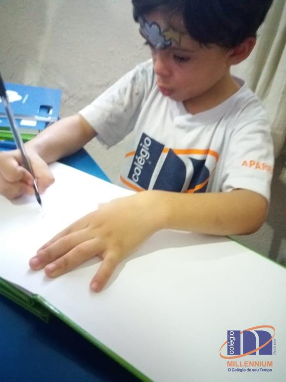 2-noite-magica-de-autografos-no-colegio-millennium-410