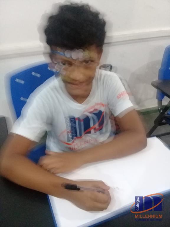2-noite-magica-de-autografos-no-colegio-millennium-416