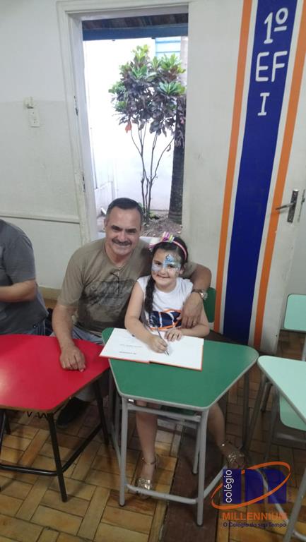 2-noite-magica-de-autografos-no-colegio-millennium-420