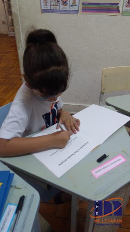 2-noite-magica-de-autografos-no-colegio-millennium-46