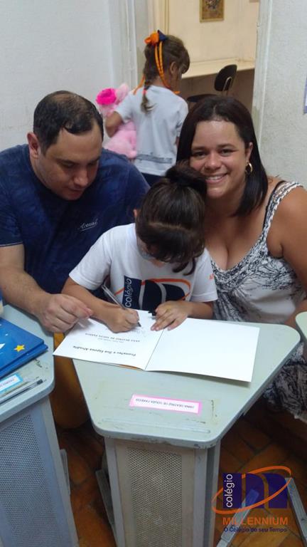 2-noite-magica-de-autografos-no-colegio-millennium-47