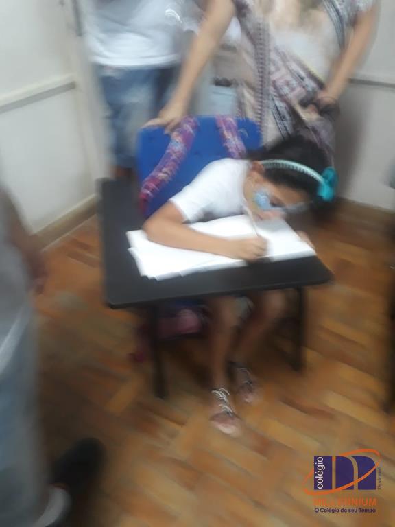 2-noite-magica-de-autografos-no-colegio-millennium-49