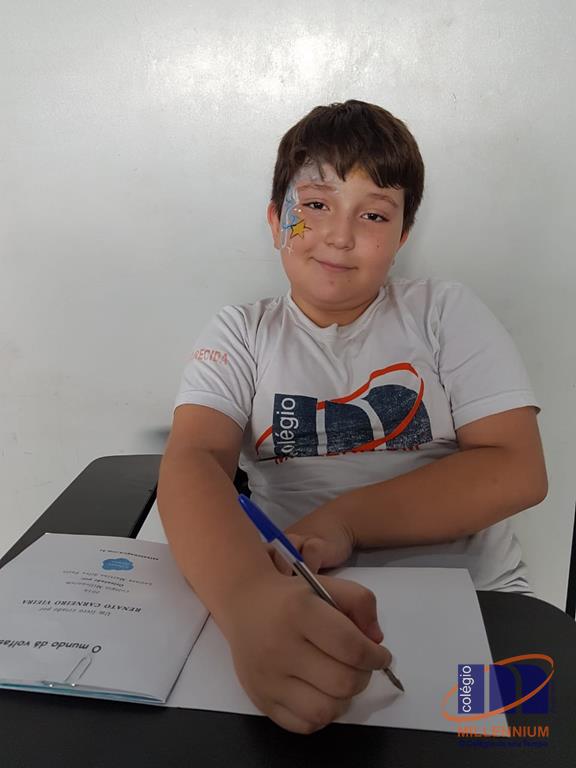 2-noite-magica-de-autografos-no-colegio-millennium-64