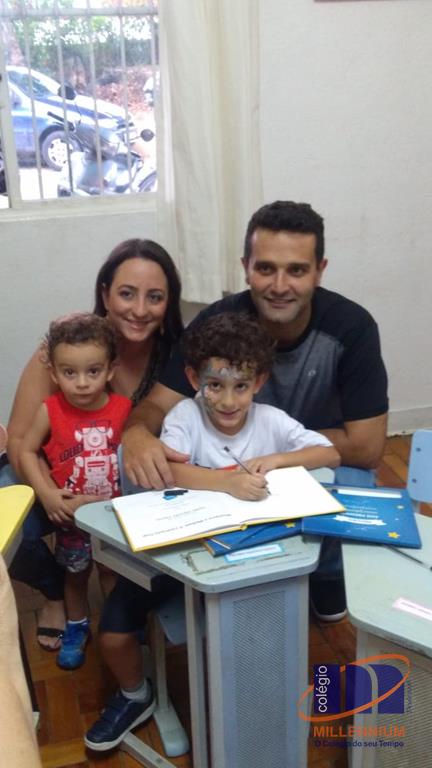 2-noite-magica-de-autografos-no-colegio-millennium-71