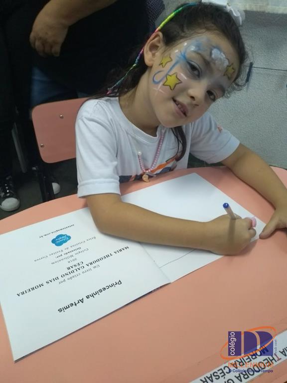 2-noite-magica-de-autografos-no-colegio-millennium-81